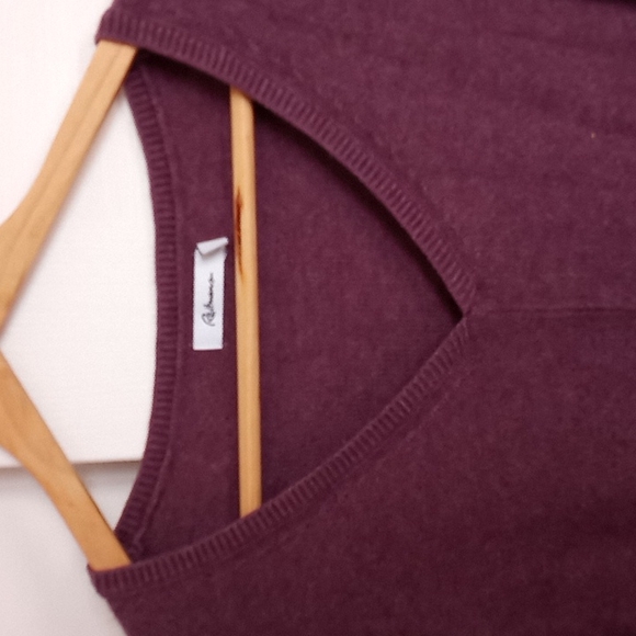 Reitmans Purple V Neck Sweater Xsmall - Picture 2 of 7
